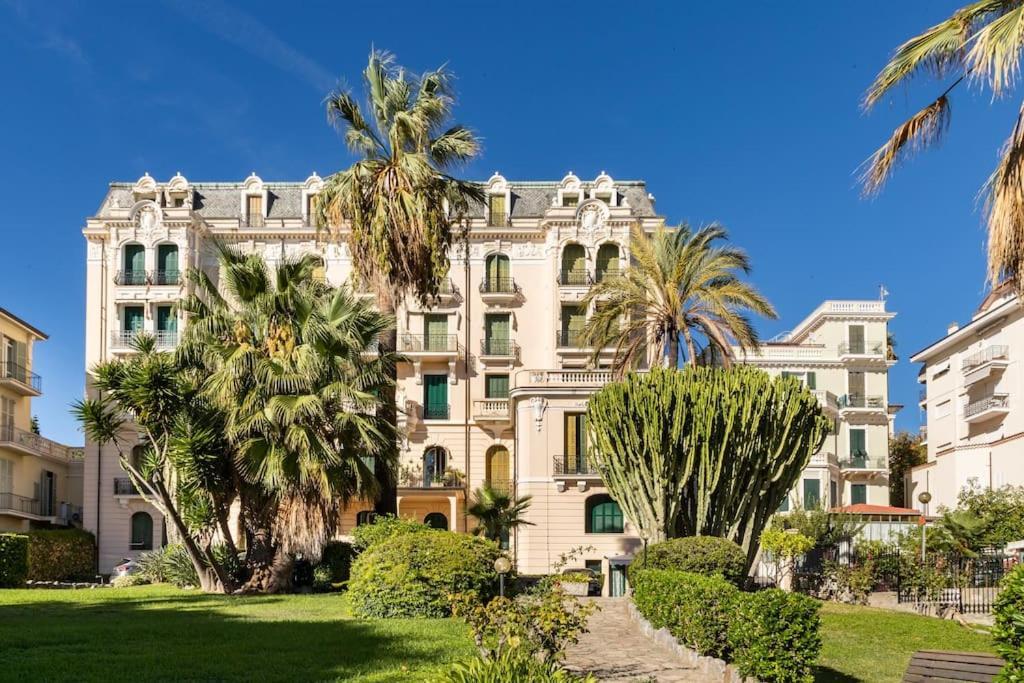 La Casa Di Anna, In Palazzina Liberty Fronte Parco Daire Bordighera Dış mekan fotoğraf
